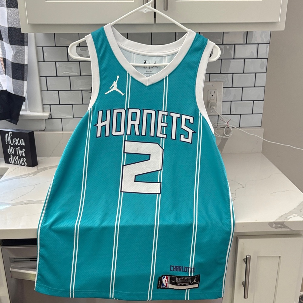 Lamello ball jersey hornets